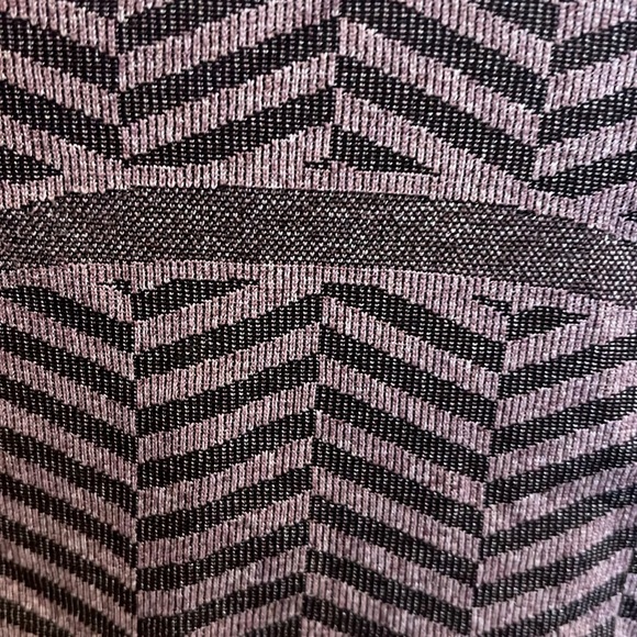 Lululemon Run: Swiftly Tech Racerback-Size 4 - Picture 2 of 5